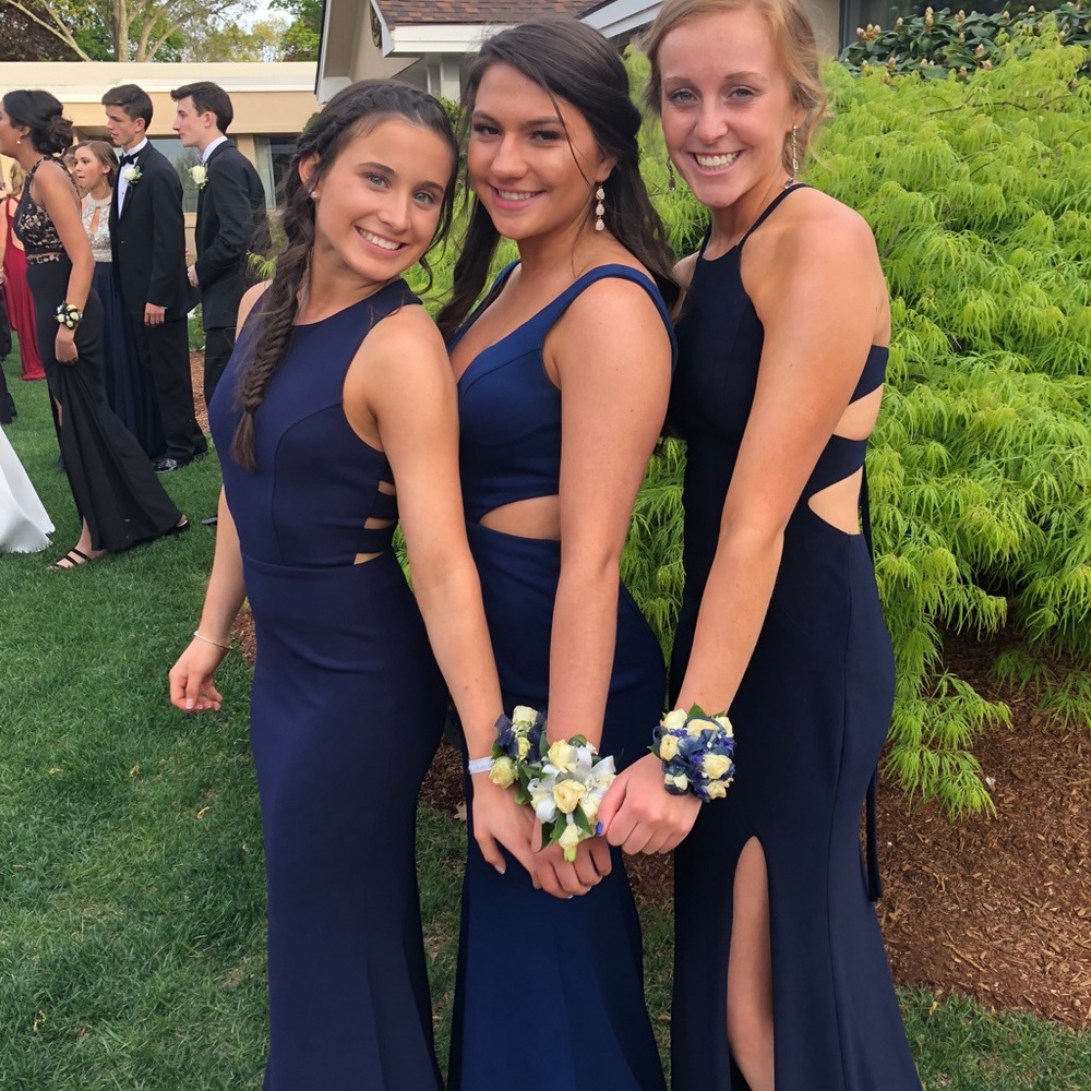 Selling my prom dress!